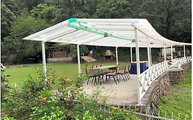 Latitude 29 By The Lake Resort
